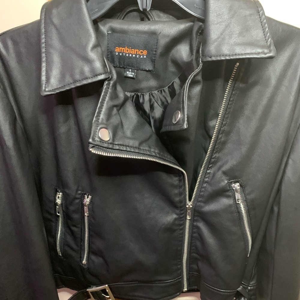 Cropped Motor Black Jacket
